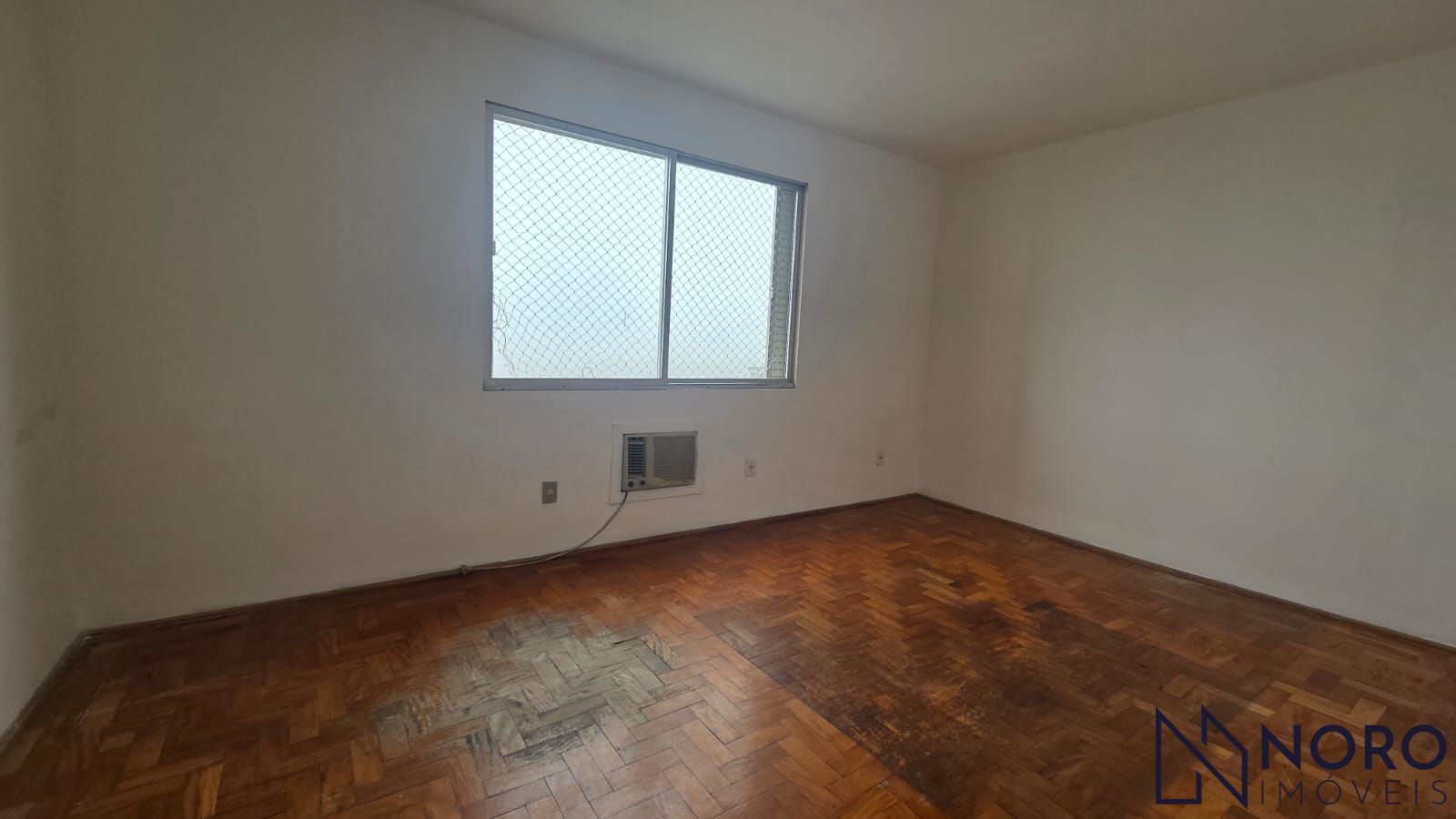 Apartamento de 2 Dormitórios com Garagem à Venda e Locação no Bairro Nossa Senho