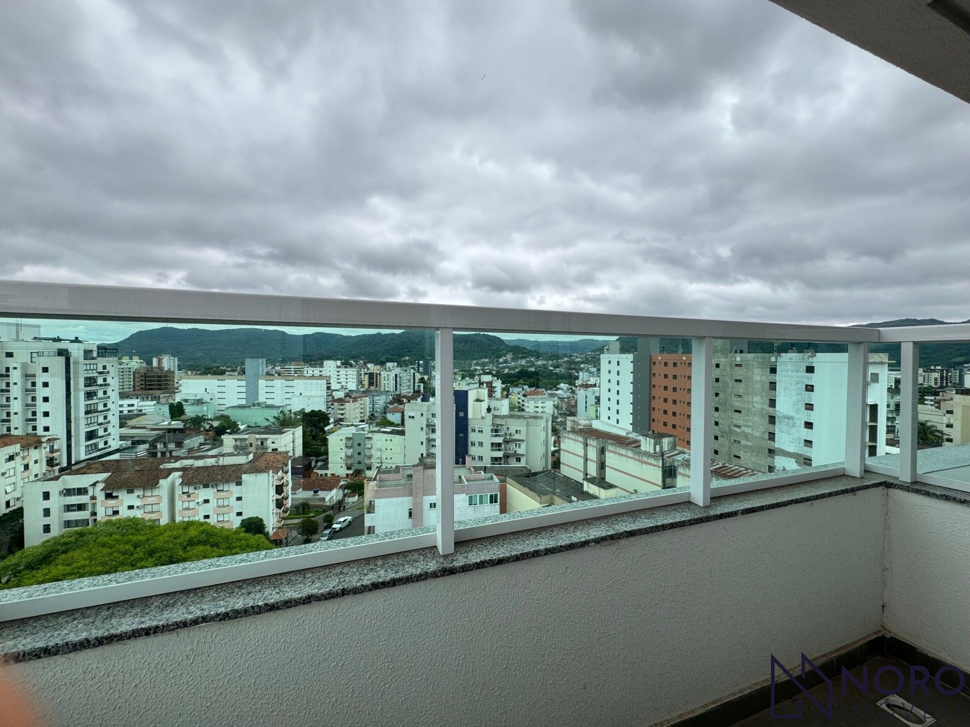 Apartamento à Venda – 3 Dormitórios - Suíte- 2 vagas- Bairro N. Sra. Das Dores