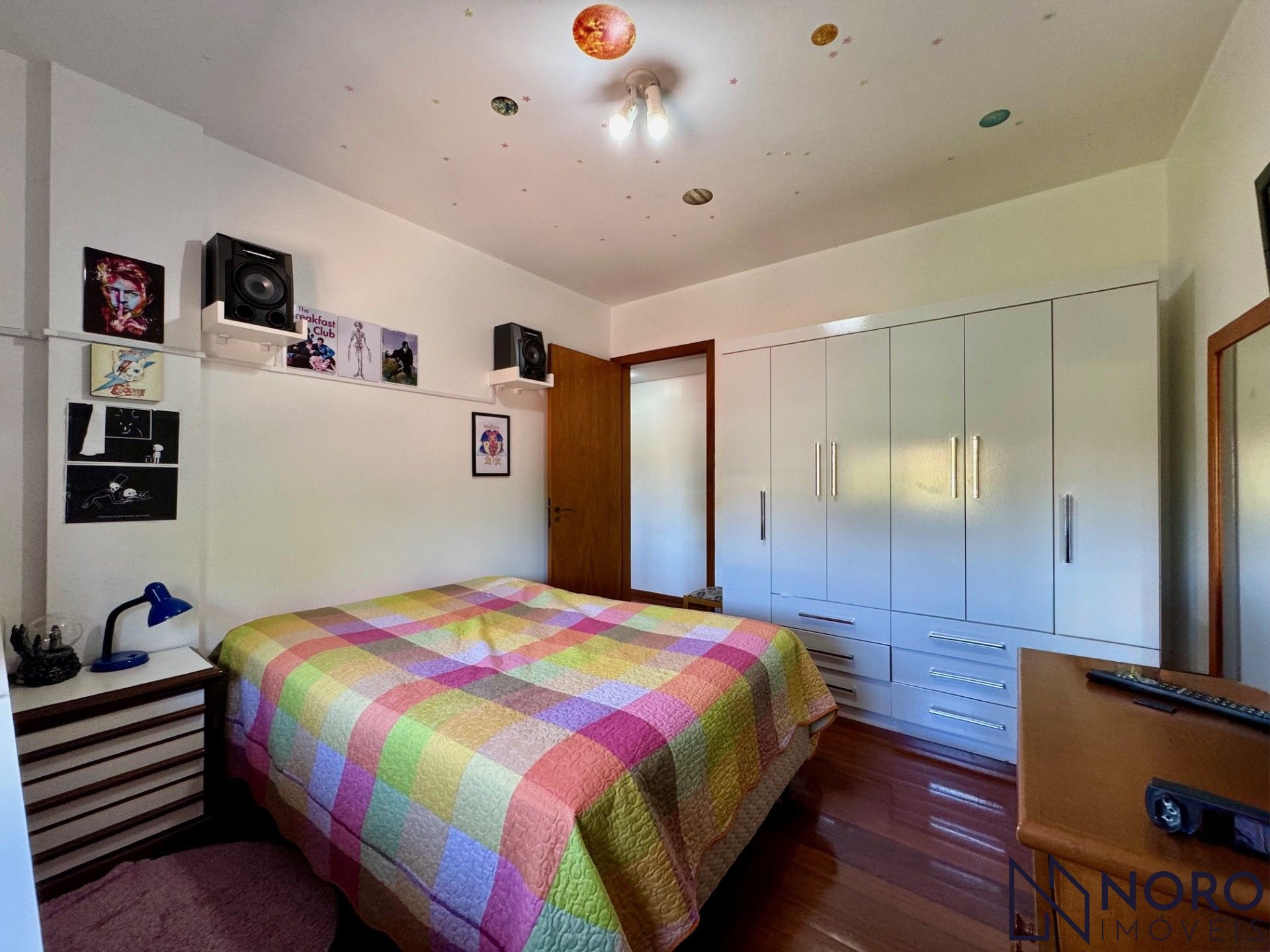 Apartamento à Venda – Andar Inteiro 189 m² Privativos 3 Dormitórios N. Sra