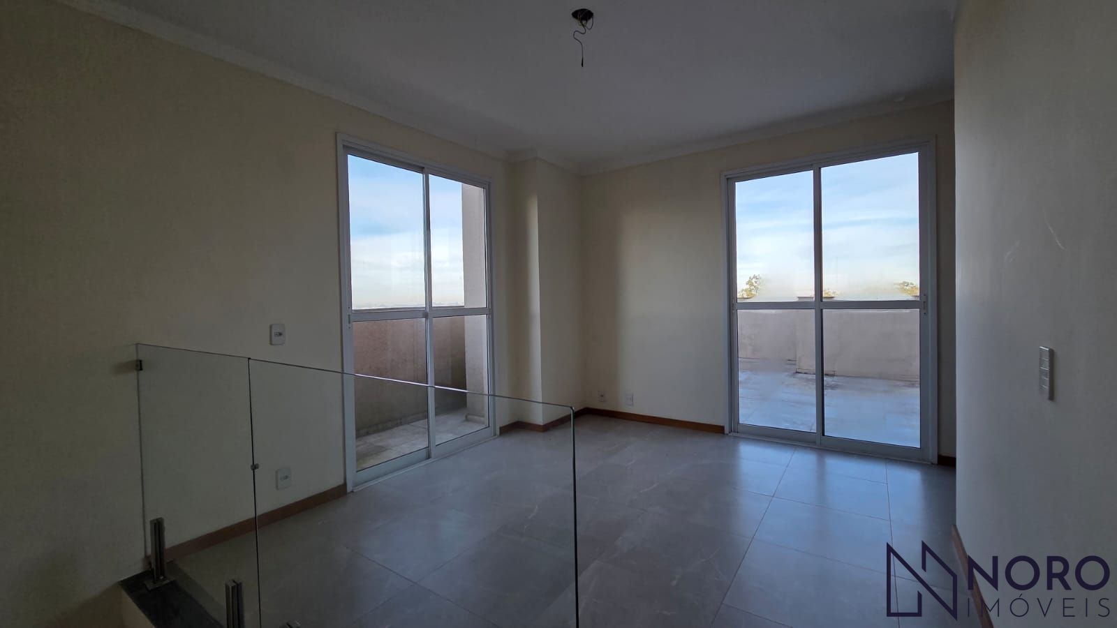 Cobertura Duplex com 3 Dormitórios, Terraço e Churrasqueira à Venda no Bairro No