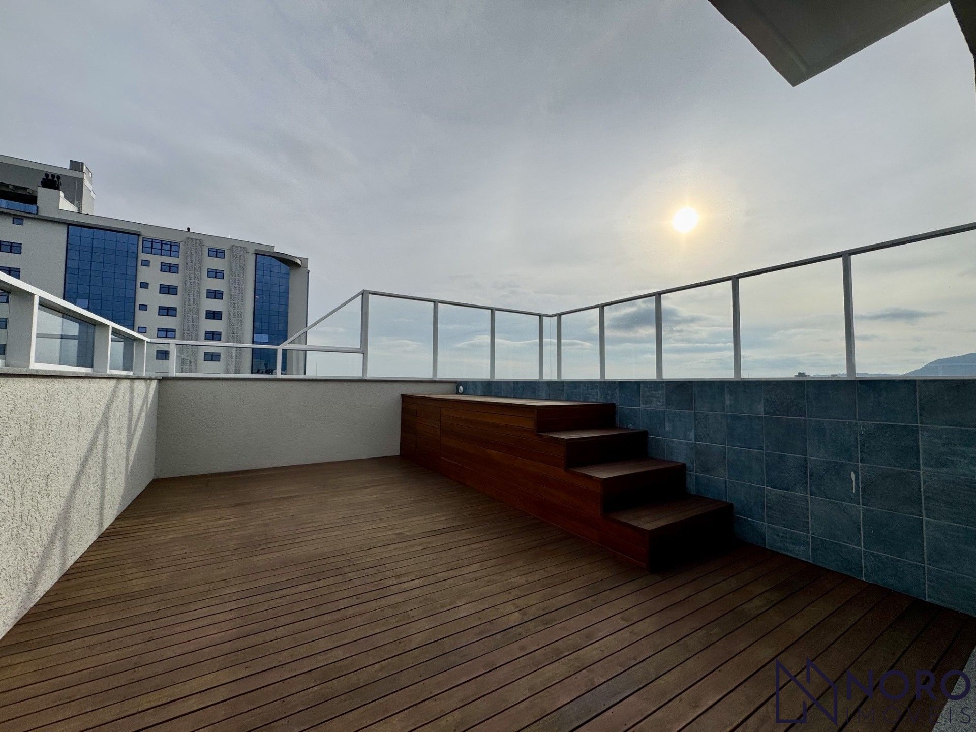Cobertura à venda no Bairro Medianeira 155 m² privativos Piscina e Espaço Go