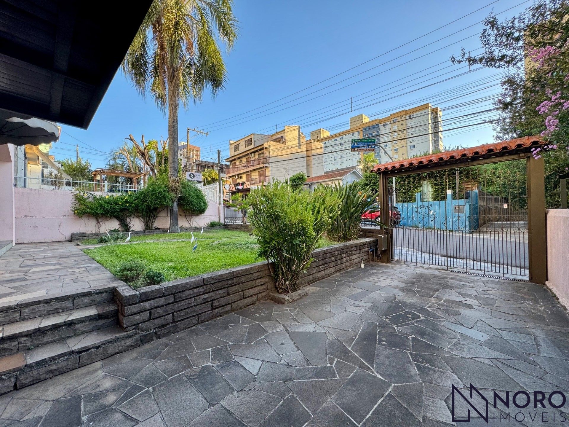 Casa espaçosa no centro – 320 m² privativos!