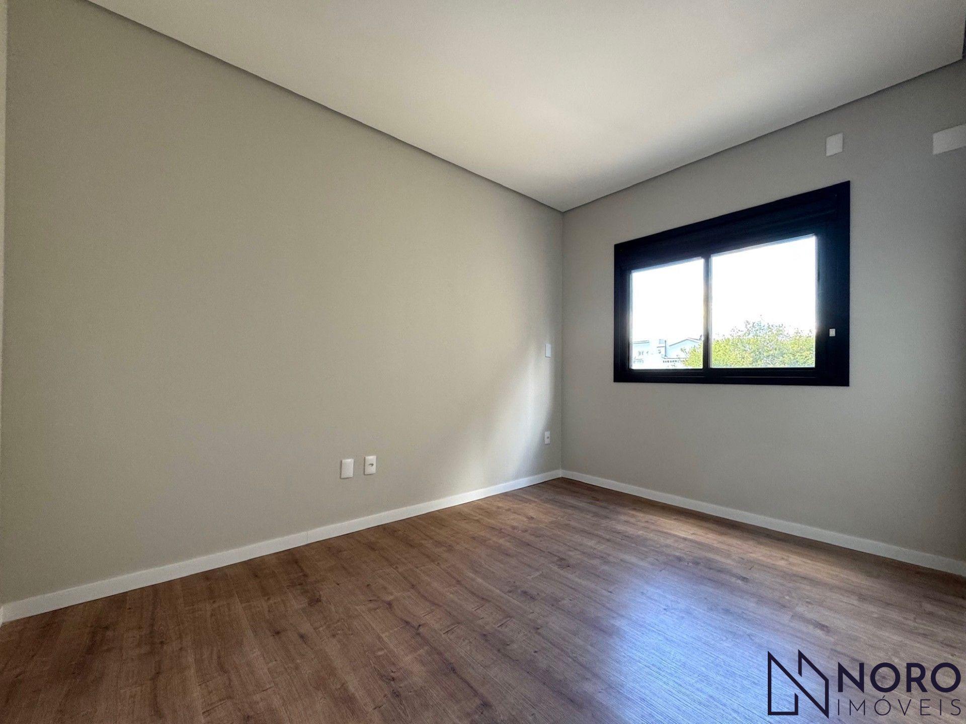 Venda de Apartamento no Condomínio Mont Blanc , Bairro Dores!
