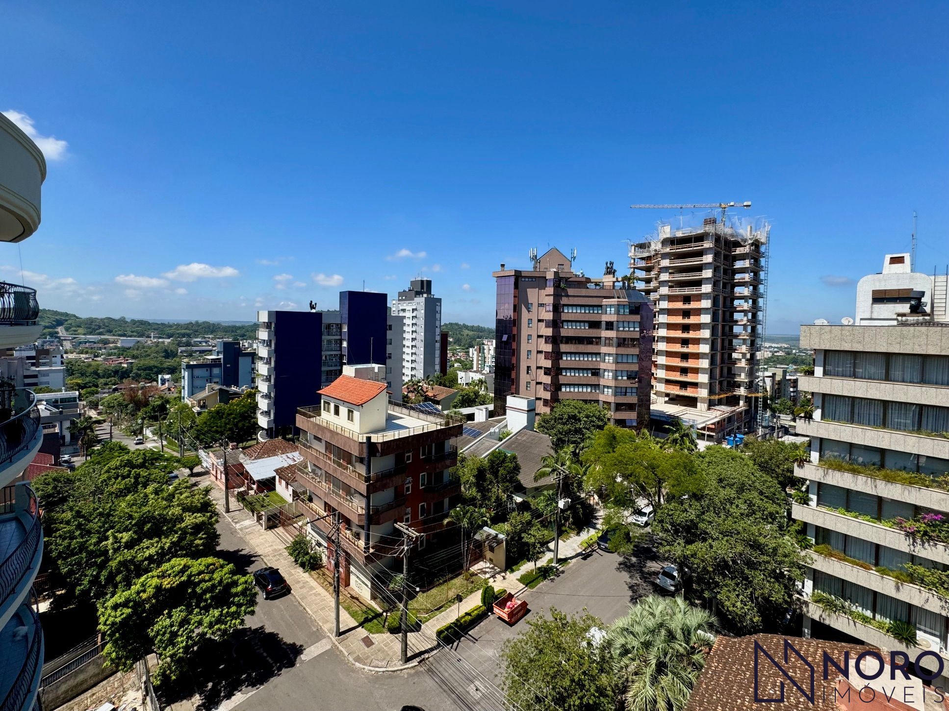 Apartamento à venda 3 suítes, 2 vagas de garagem no bairro Nossa Senhora de Lou
