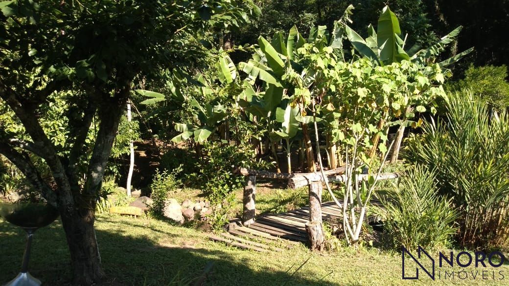 Casa no campo. Chácara para quem aprecia a natureza, mata nativa, riacho