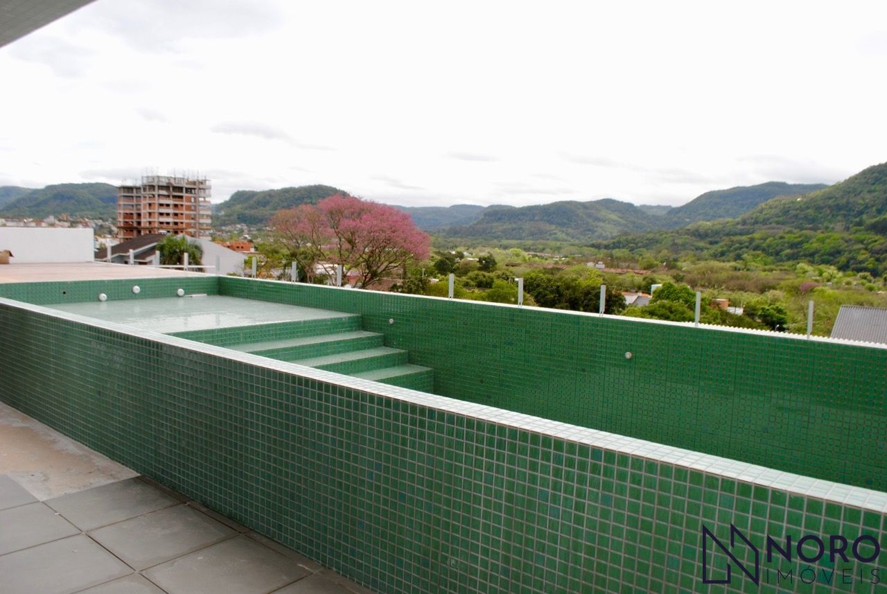 Apartamento 2 dormitórios, suíte com vista panorâmica.