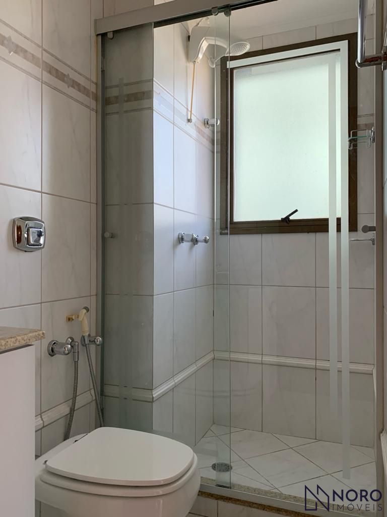 Apartamento 104m² privativo, Frente, 2 dormitórios,Suíte, Living 2 ambientes, Sa