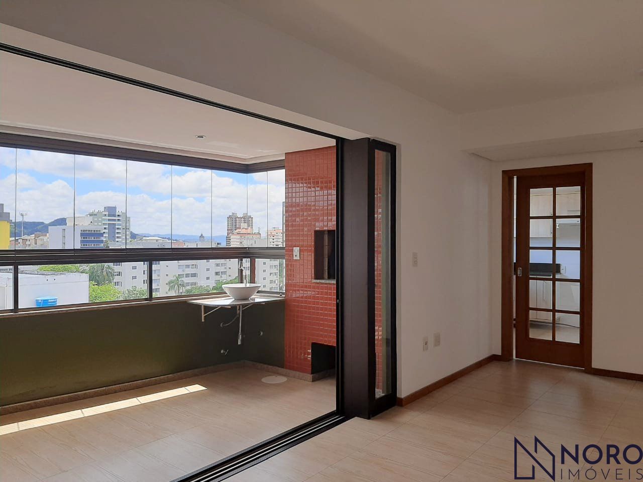 Apartamento para alugar  no Centro - Santa Maria, RS. Imóveis