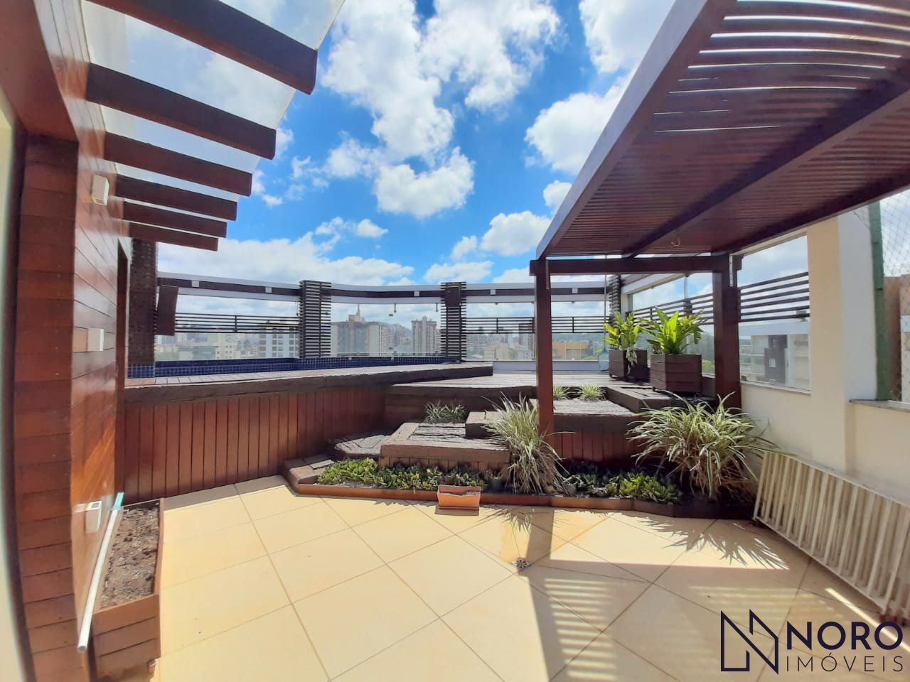 Cobertura Exclusiva com Piscina e 366m² – Sofisticação e Conforto em Alto Padrão