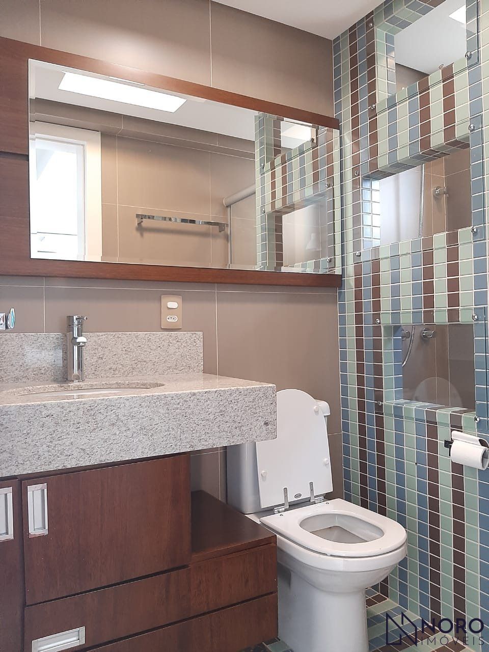 Cobertura Exclusiva com Piscina e 366m² – Sofisticação e Conforto em Alto Padrão