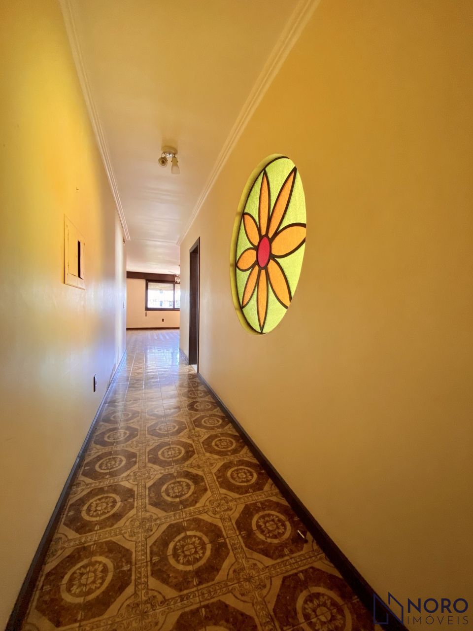 Apartamento único, peças amplas 4 vagas