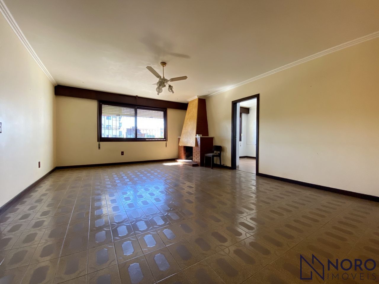 Apartamento único, peças amplas 4 vagas