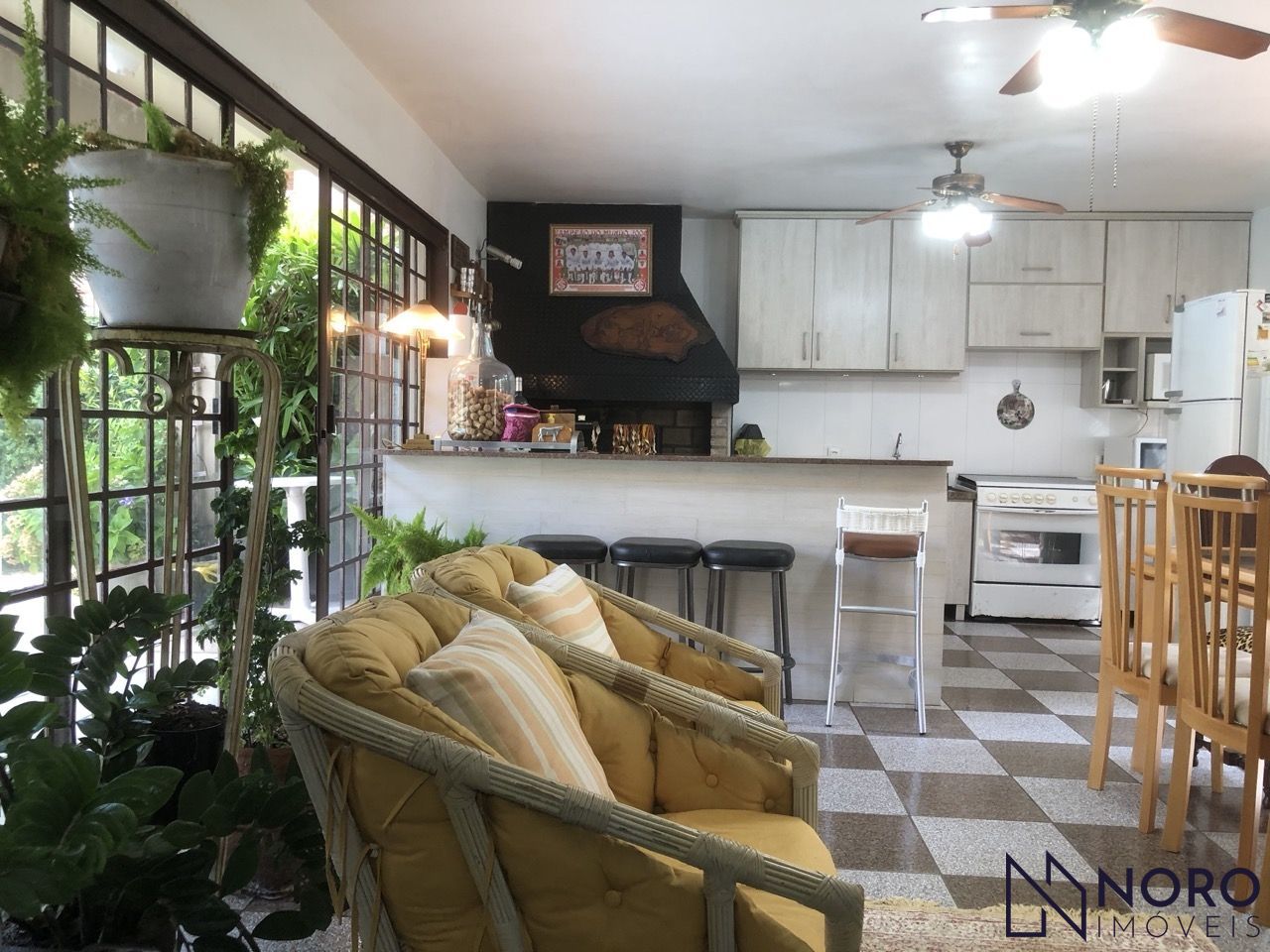 Vende-se espetacular Casa de 700 m² em Nossa Senhora de Lourdes, Santa Maria