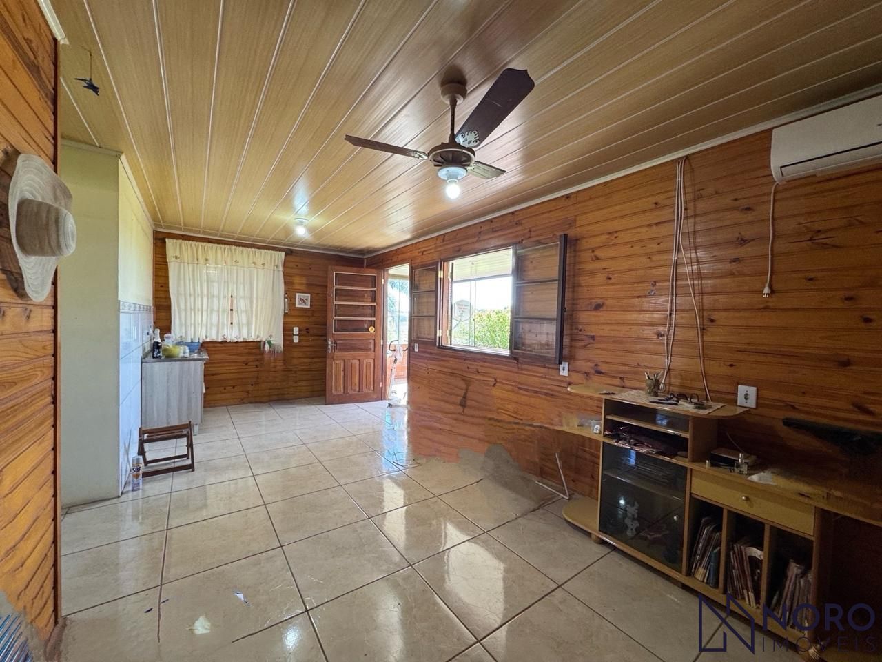 Chácara à Venda no Distrito de Boca do Monte 1.666 m² e Casa de 80 m²