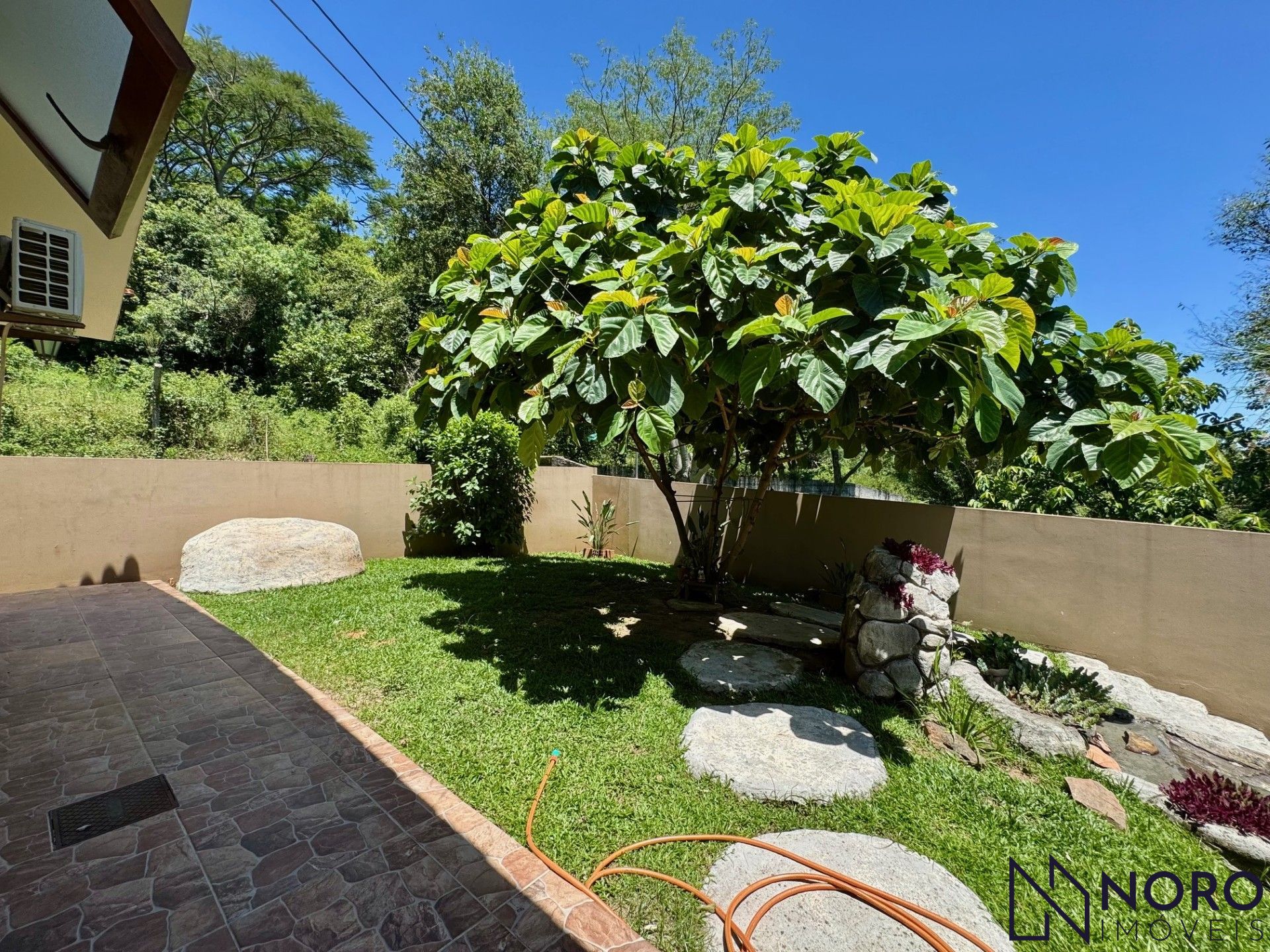 Casa à Venda – Condomínio Montes Verdes