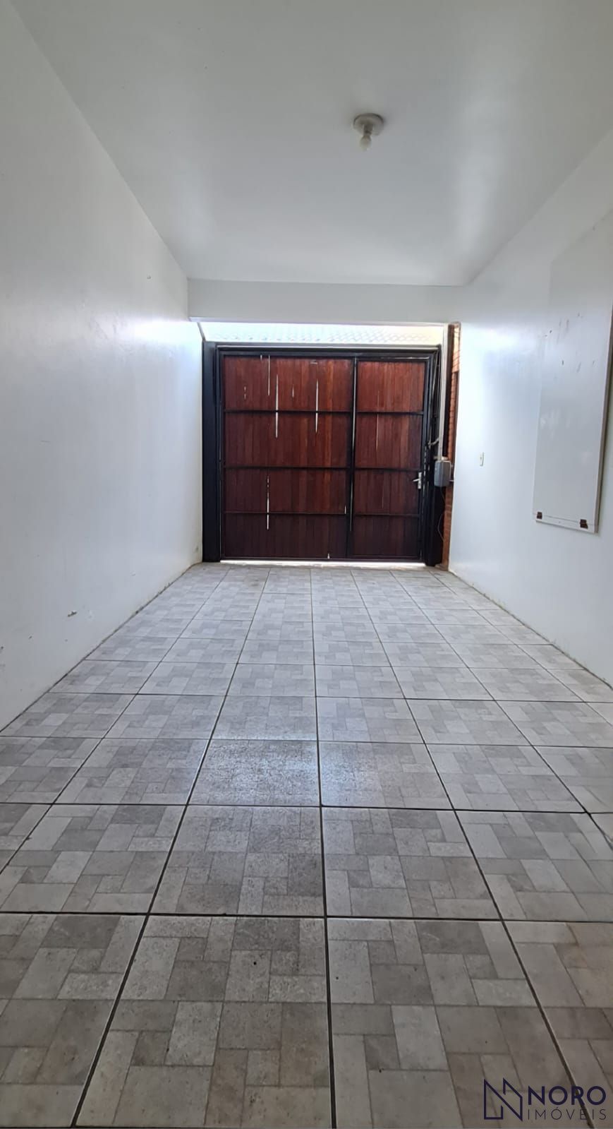 Casa em Condomínio Fechado com 2 Dormitórios e Garagem no Bairro São João