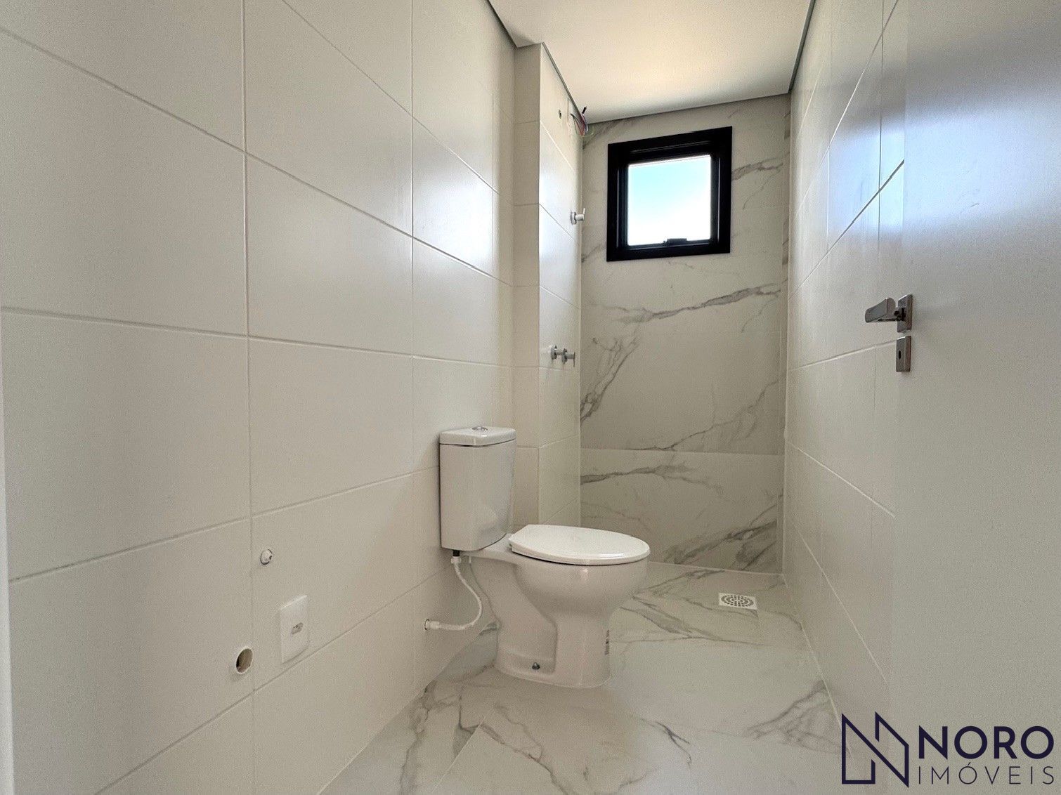 Apartamento à Venda no Mont Blanc – Bairro Dores 3 Dormitórios, Vista Deslumbr