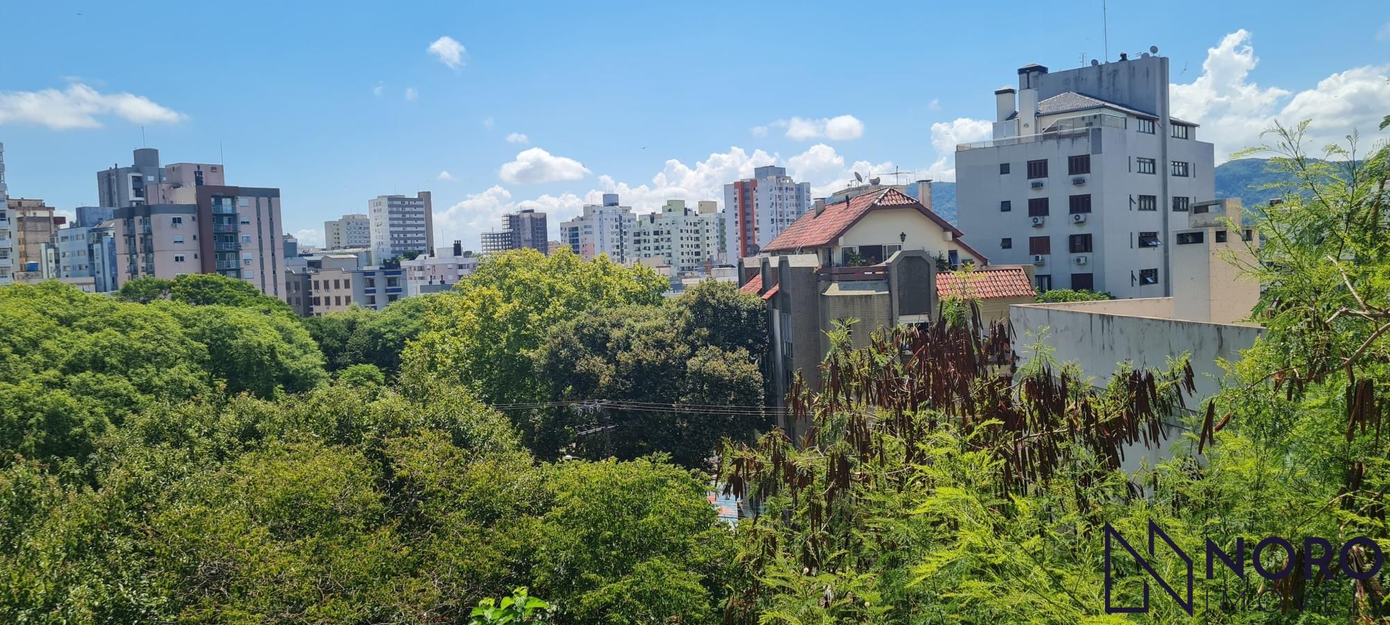 Apartamento Espaçoso de 3 Dormitórios e sacada com Box de Garagem