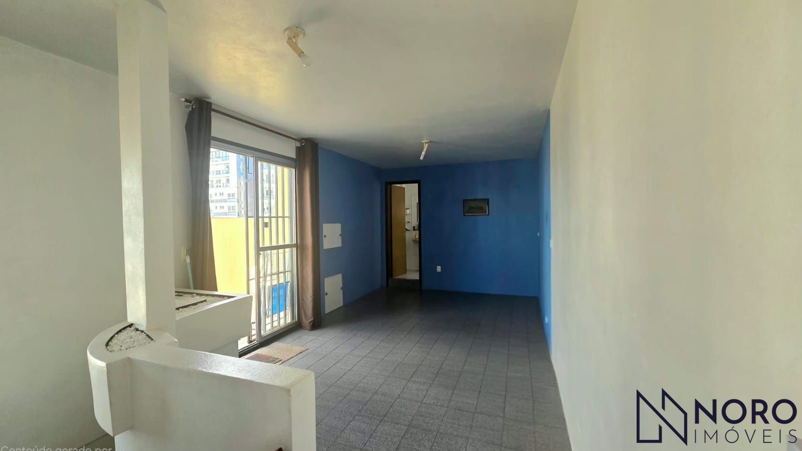 Cobertura duplex 3 dormitórios com terraço e garagem no Centro