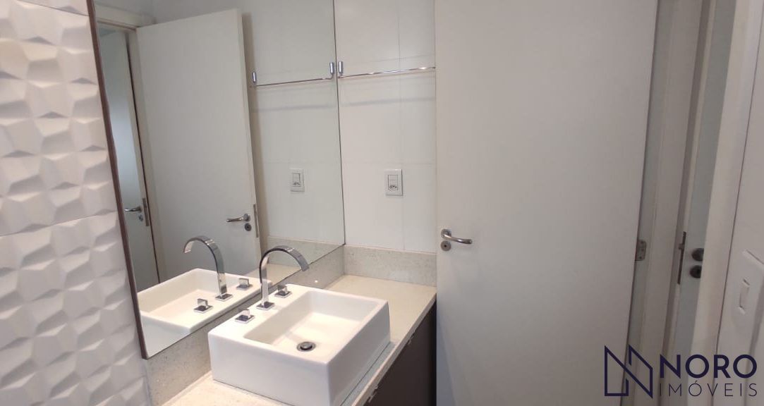 Apartamento com Suíte, Closet e 2 Vagas – Mobiliado, Leste/Norte, com Vidro Dupl