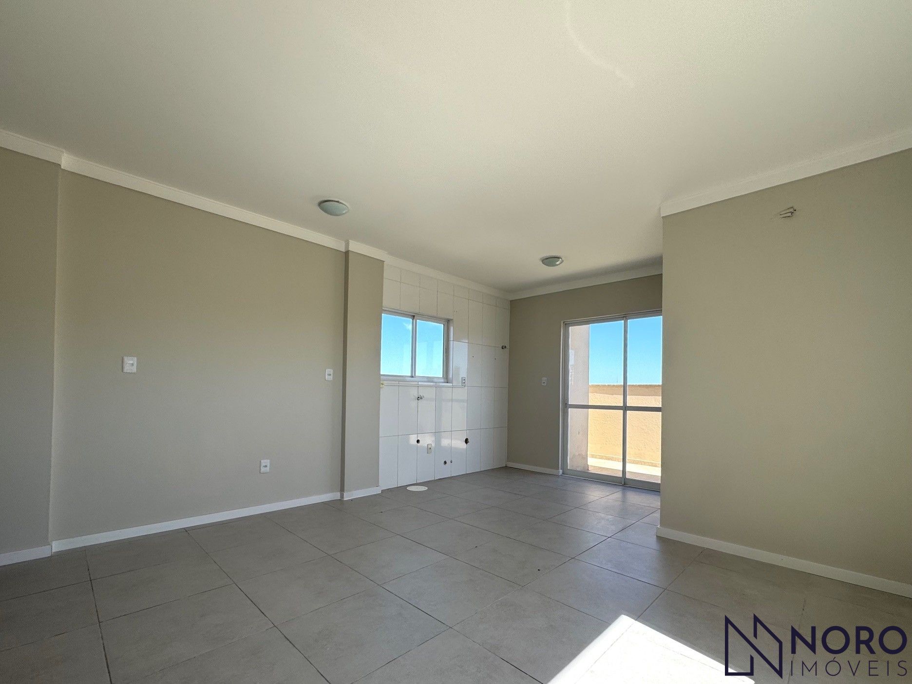 Cobertura Duplex 120 m² no Medianeira com Terraço e Vista Panorâmica