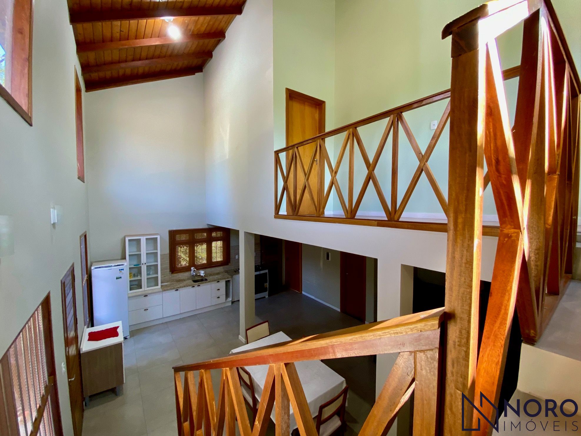 Casa semi nova em itaara com 2 suites living com lareira integrado com cozinha p