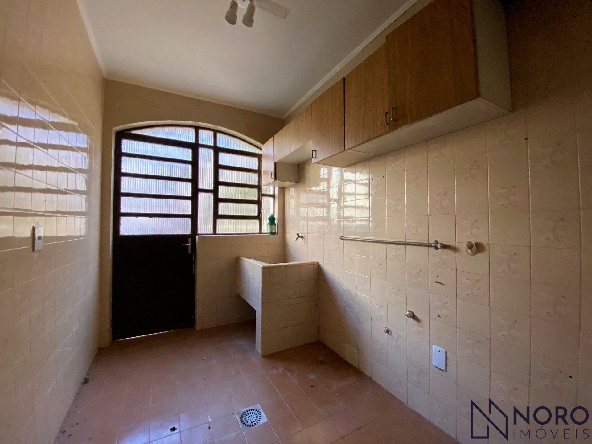 Casa à venda para uso Residencial ou Comercial! Oportunidade Única no Centro de