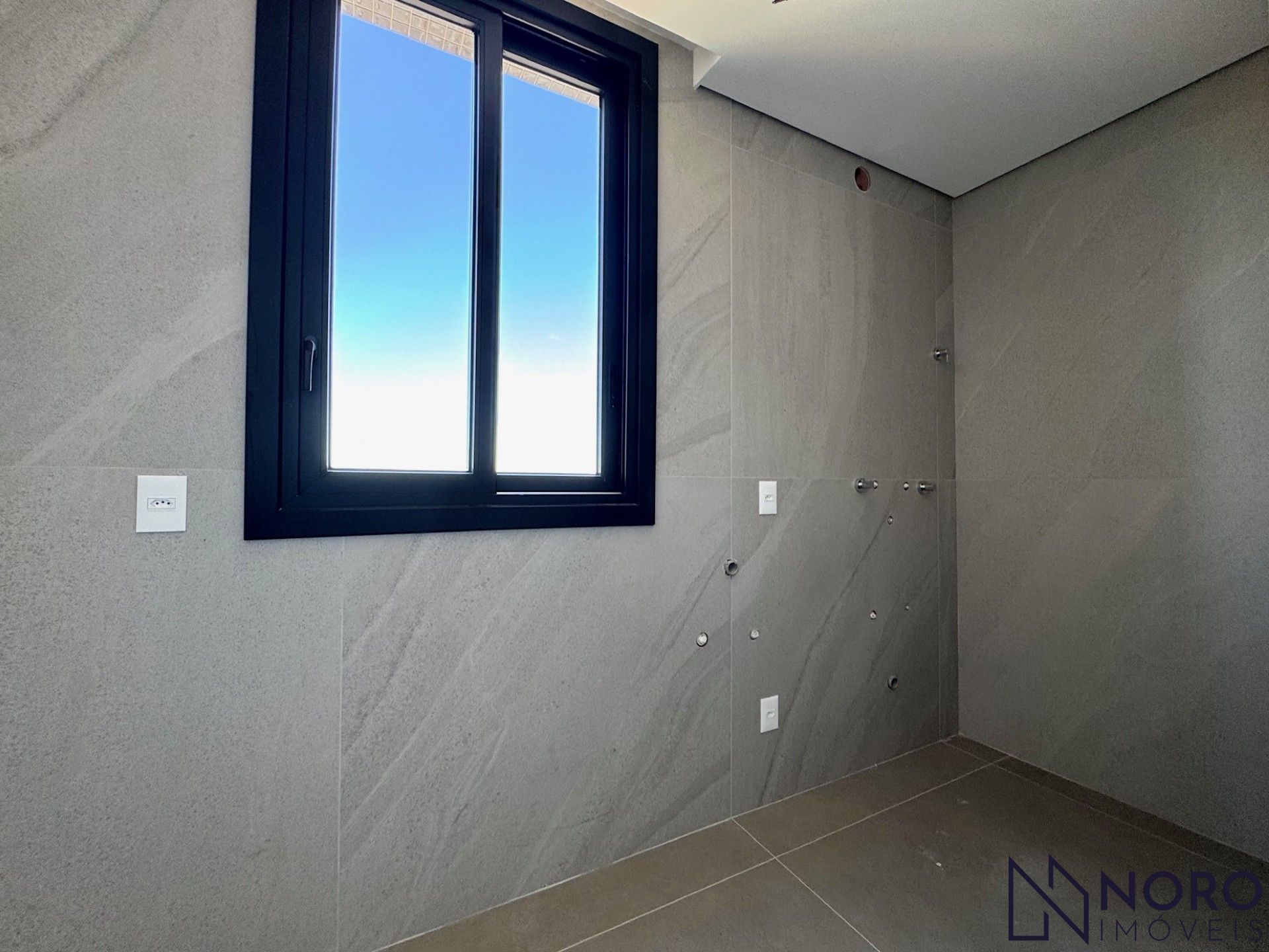 Apartamento 2 suítes living 2 ambientes cozinha integrada 2 box para camionetas