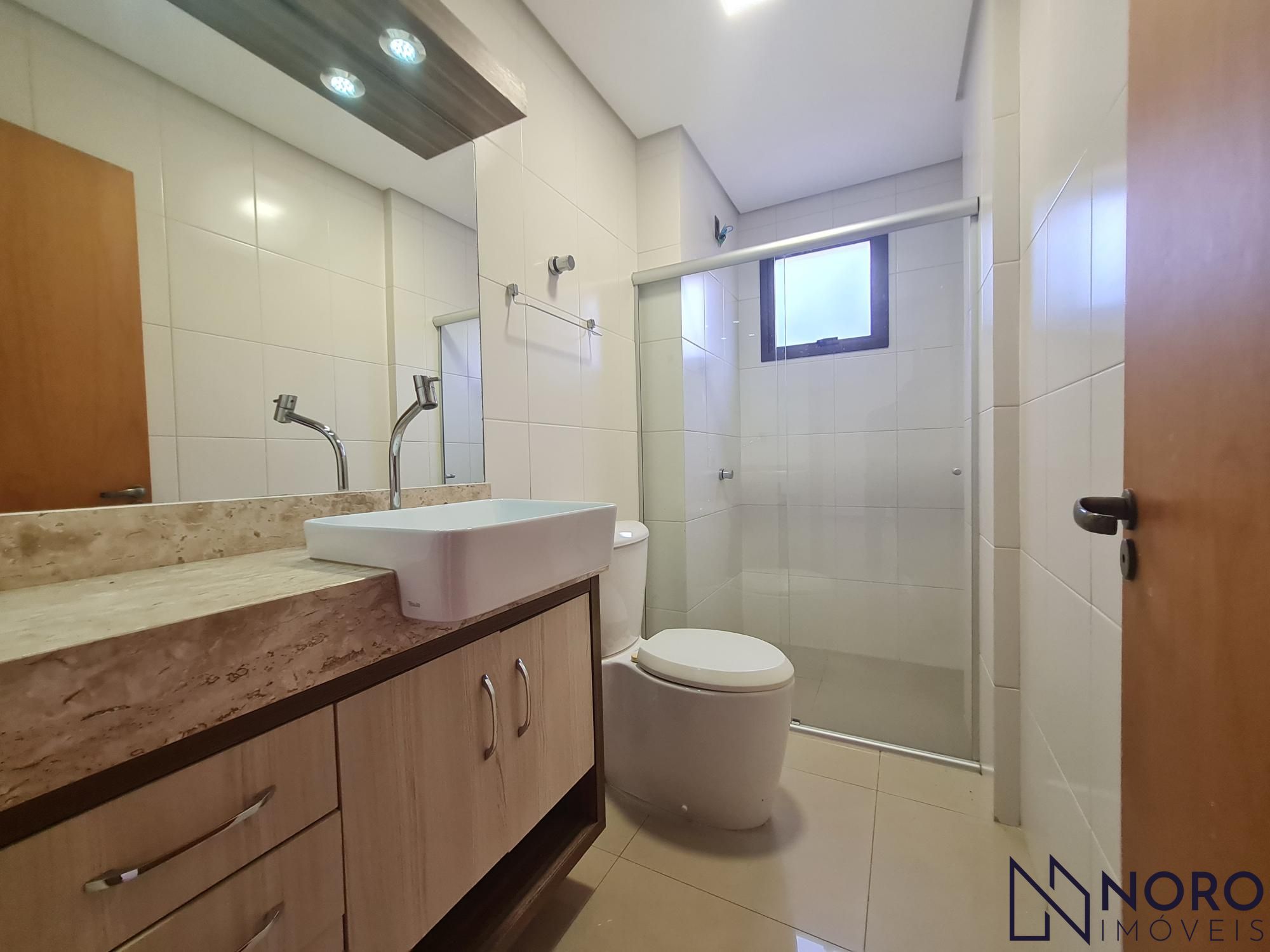 Apartamento 3 dormitórios de frente, 2 sacadas com 130,93m² no bairro Nossa Senh