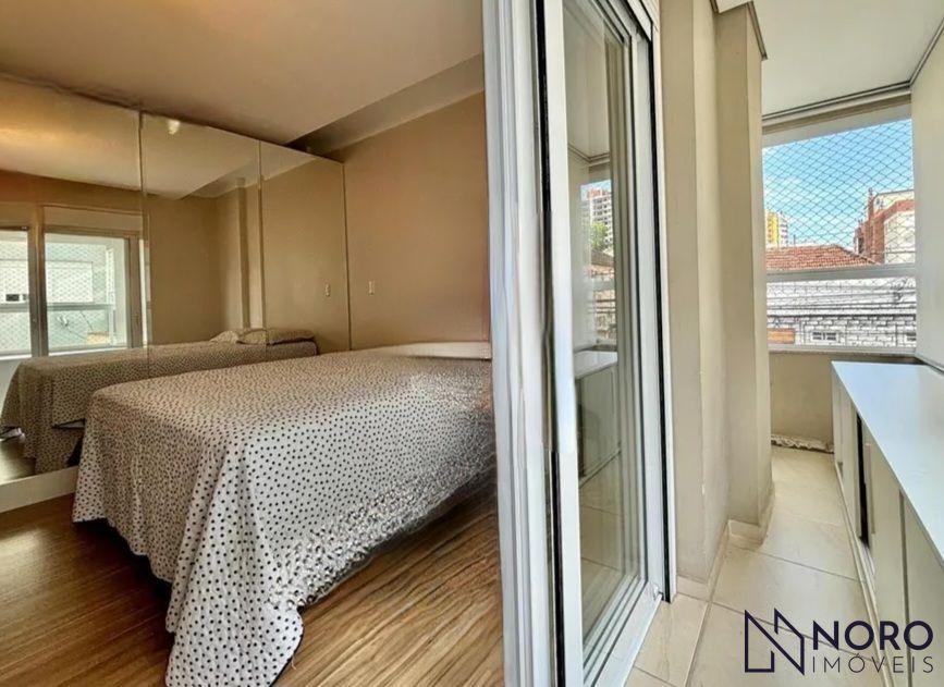 Apartamento Espaçoso com 3 Suítes e 2 Vagas no Centro de Santa Maria