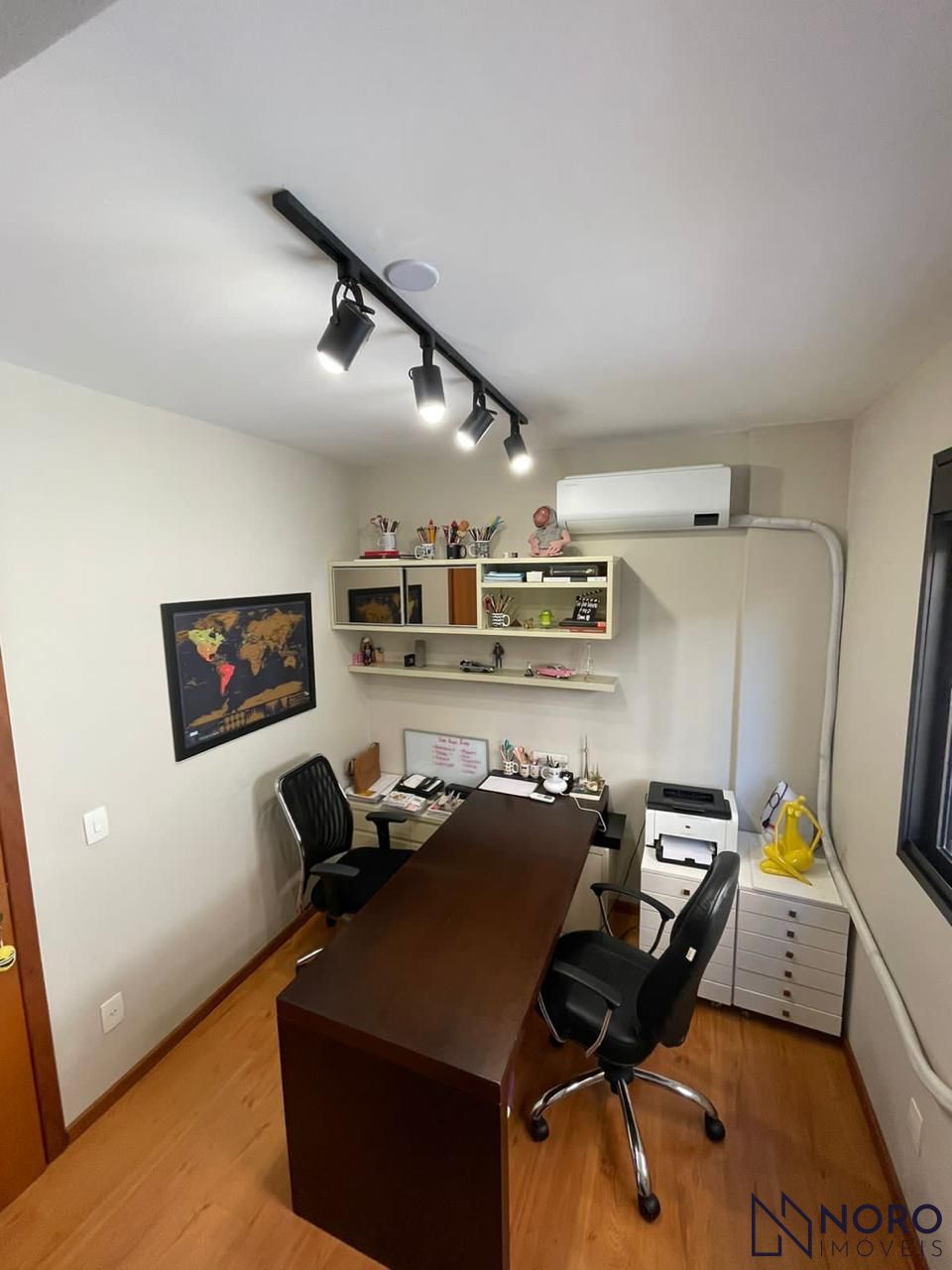 Apartamento de 3 Dormitórios com Suíte, Sacada Gourmet e 2 Vagas no Centro de Sa