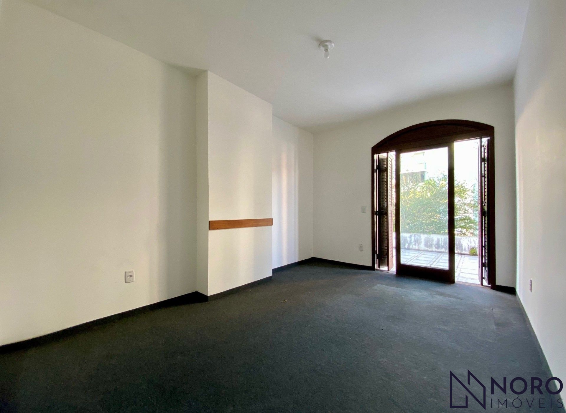 Casa à venda para uso Residencial ou Comercial! Oportunidade Única no Centro de