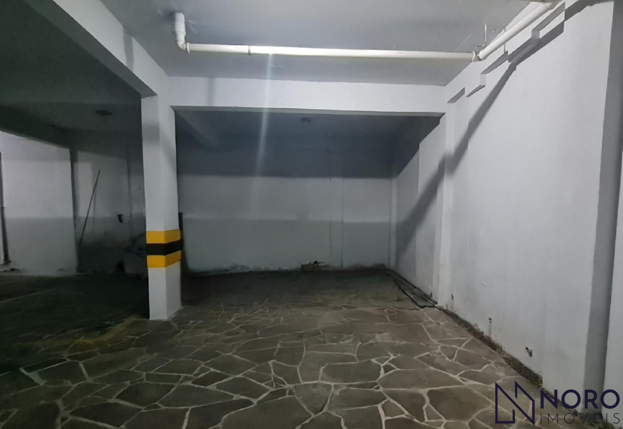 Apartamento de 3 Dormitórios com Suíte, Sacada Gourmet e 2 Vagas no Centro de Sa