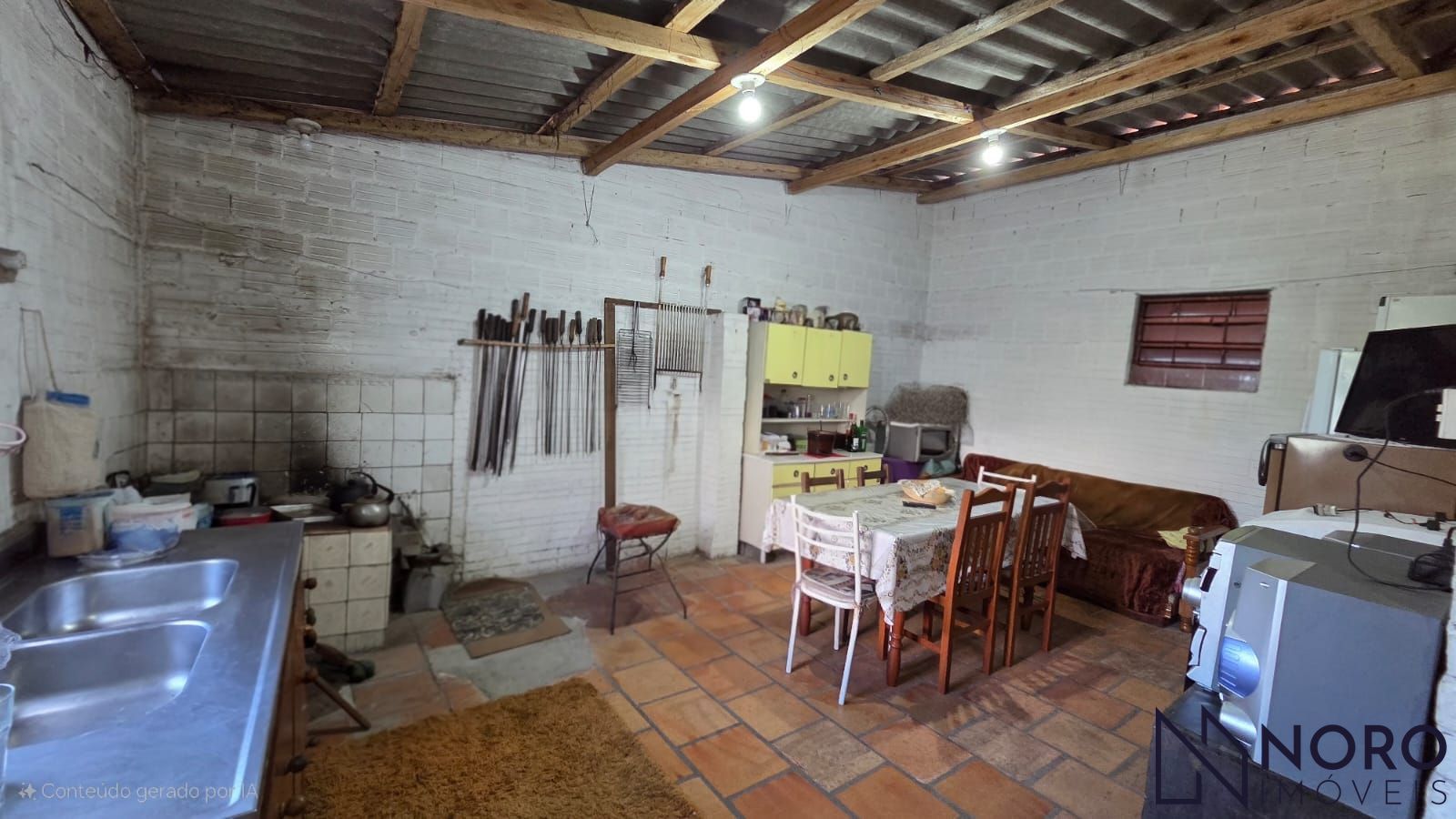 Casa espaçosa próxima à Avenida Medianeira, casa com 128m², 4 quartos, 2 banheir