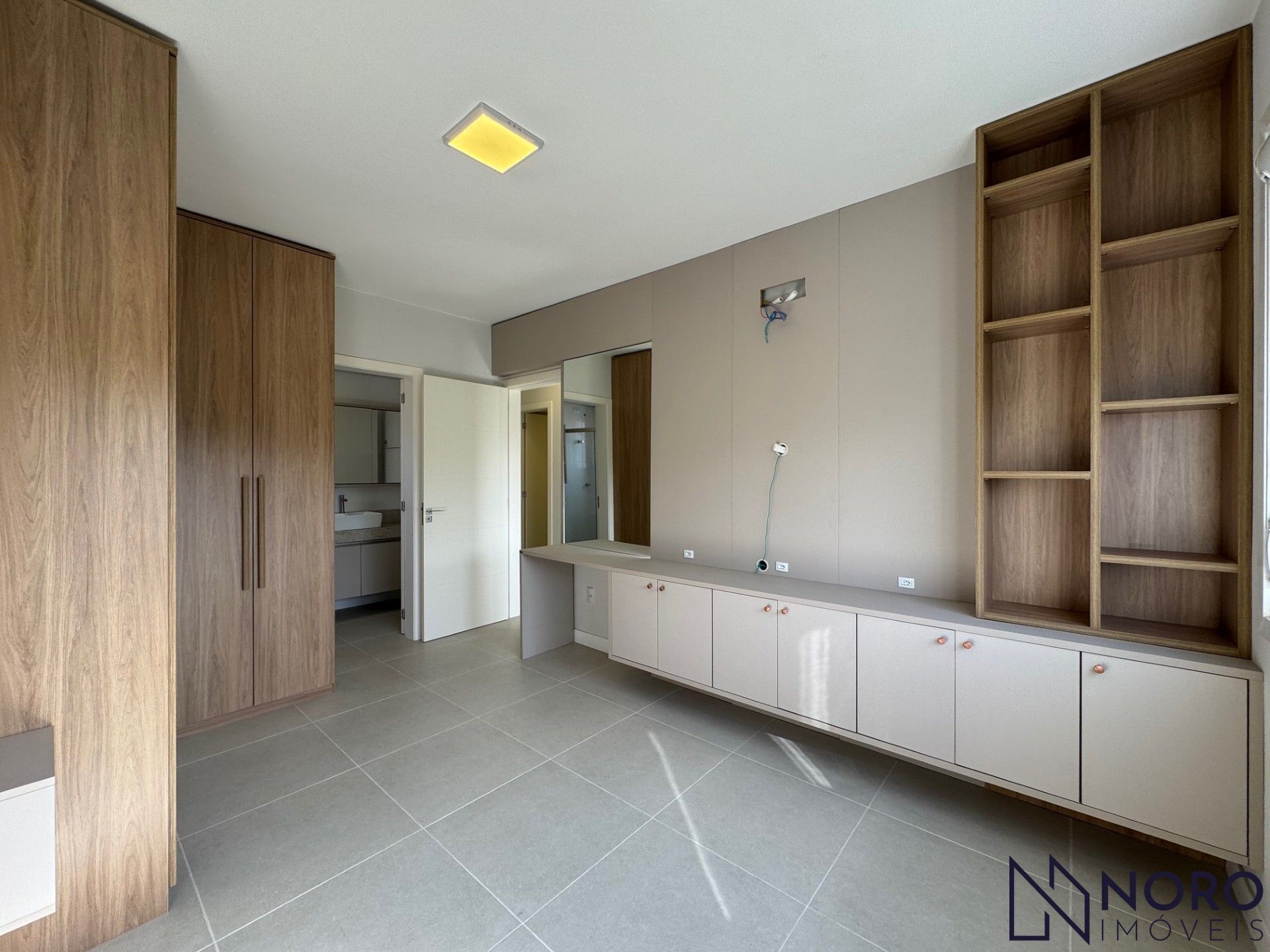 Apartamento 2 dormitórios/suíte semimobiliado à venda – bairro patronato