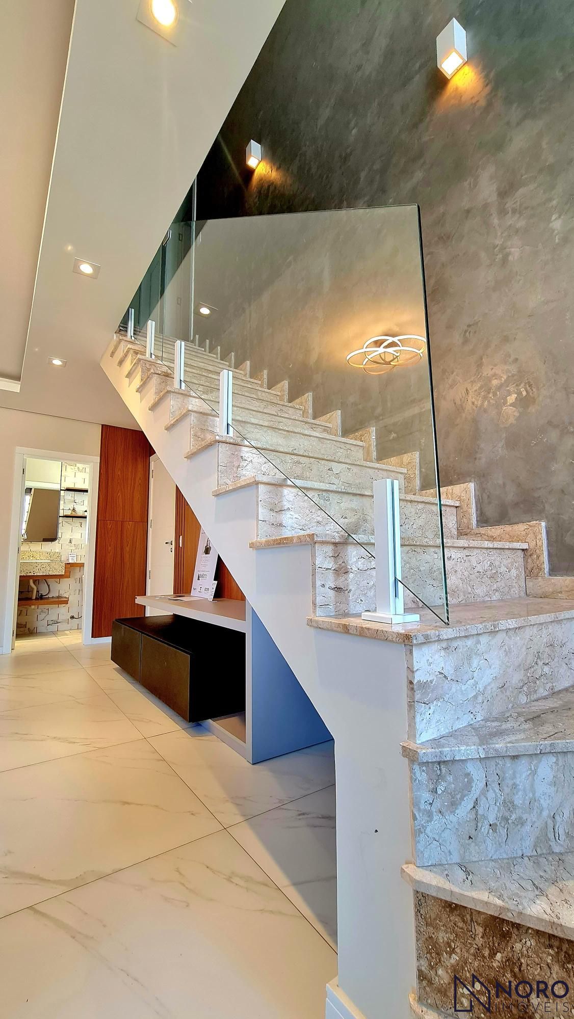 Casa duplex 153 m2 privativos em condomínio fechado em camob