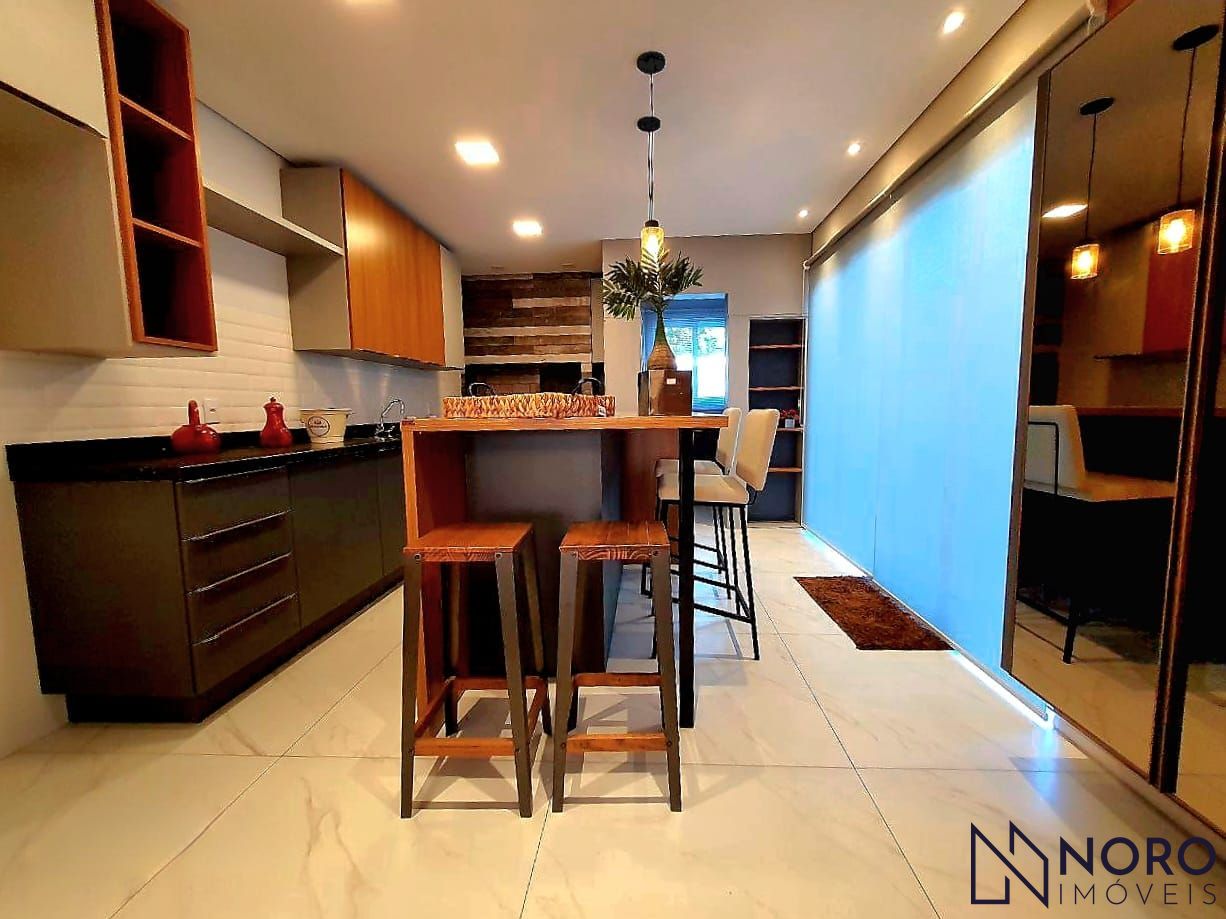Casa duplex 153 m2 privativos em condomínio fechado em camob