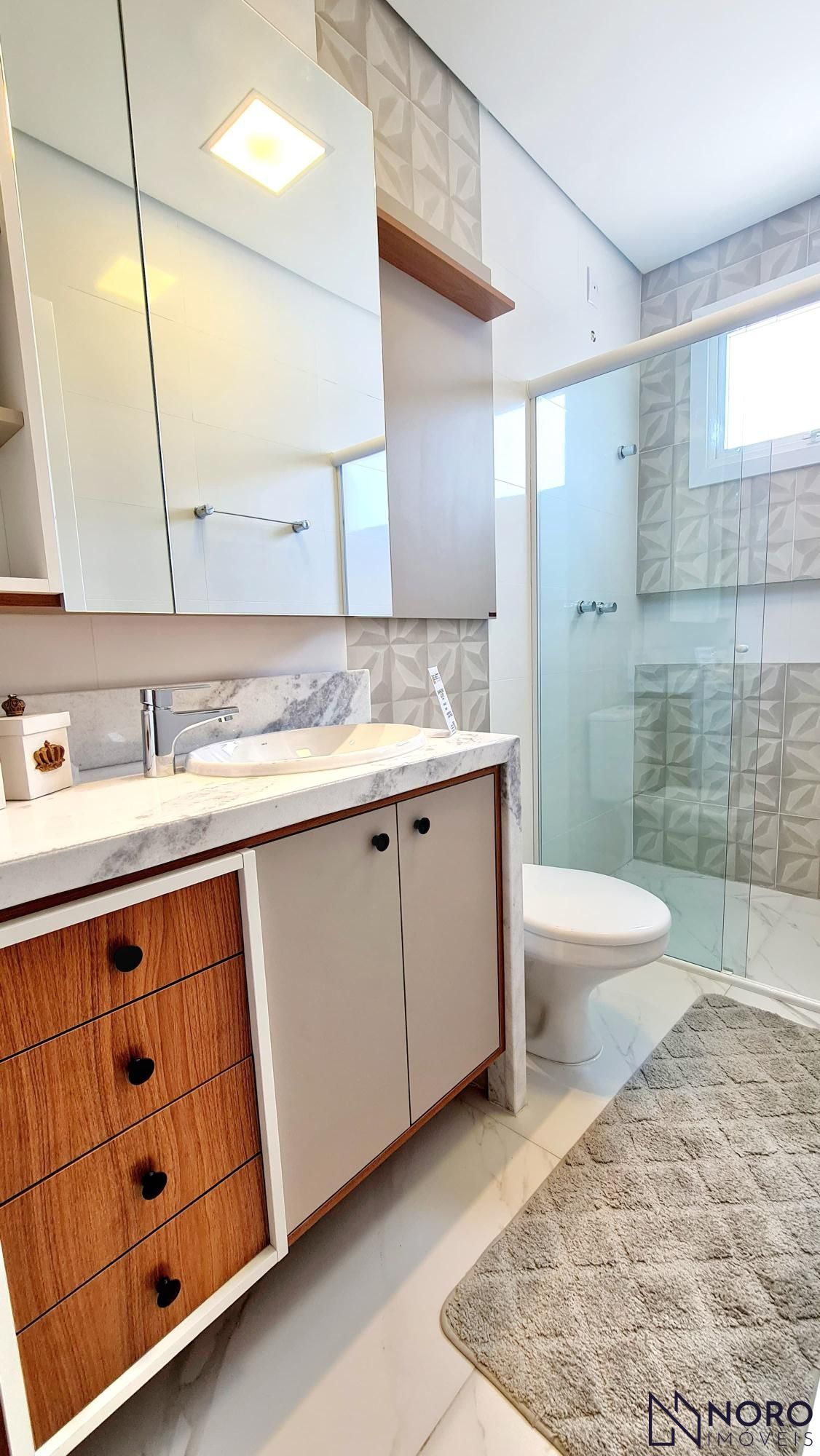 Casa duplex 153 m2 privativos em condomínio fechado em camob