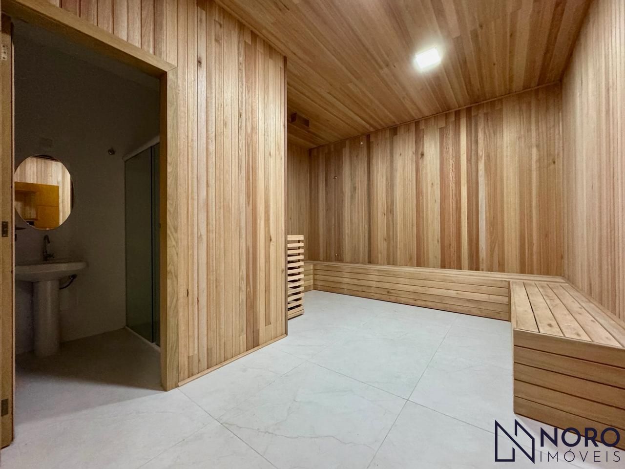 Casa Duplex 153 m2 privativos em Condomínio fechado em Camobi.