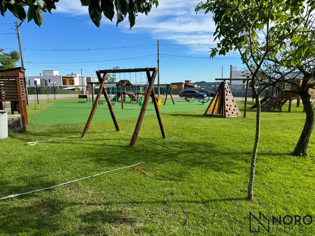Casa de alto padrão no condomínio real park – 3 suítes, vist