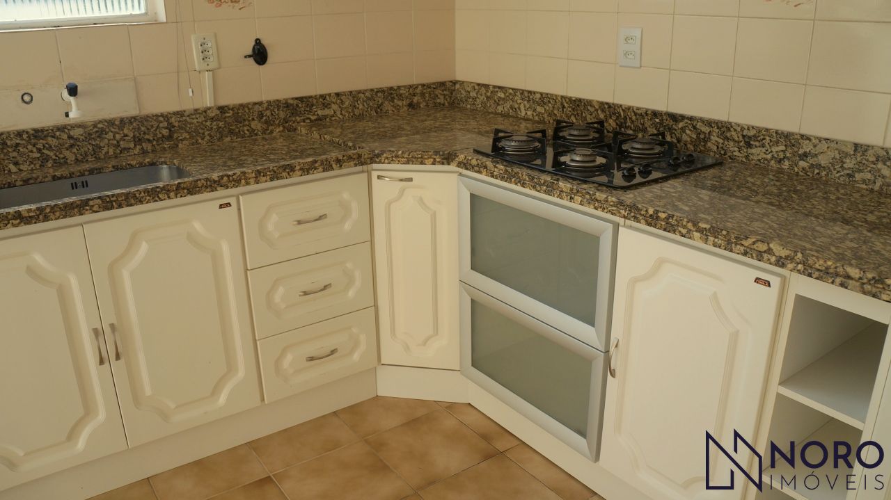 Apartamento 2 dormitórios + escritório, sacada e garagem no Patronato
