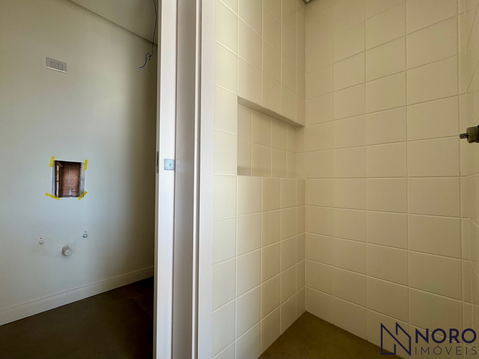 Apartamento 2 Suítes Living 2 ambientes Lavabo Sacada e Churrasqueira Box Prédio