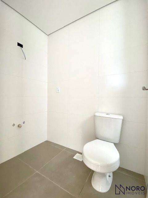Apartamento 2 dormitórios novo