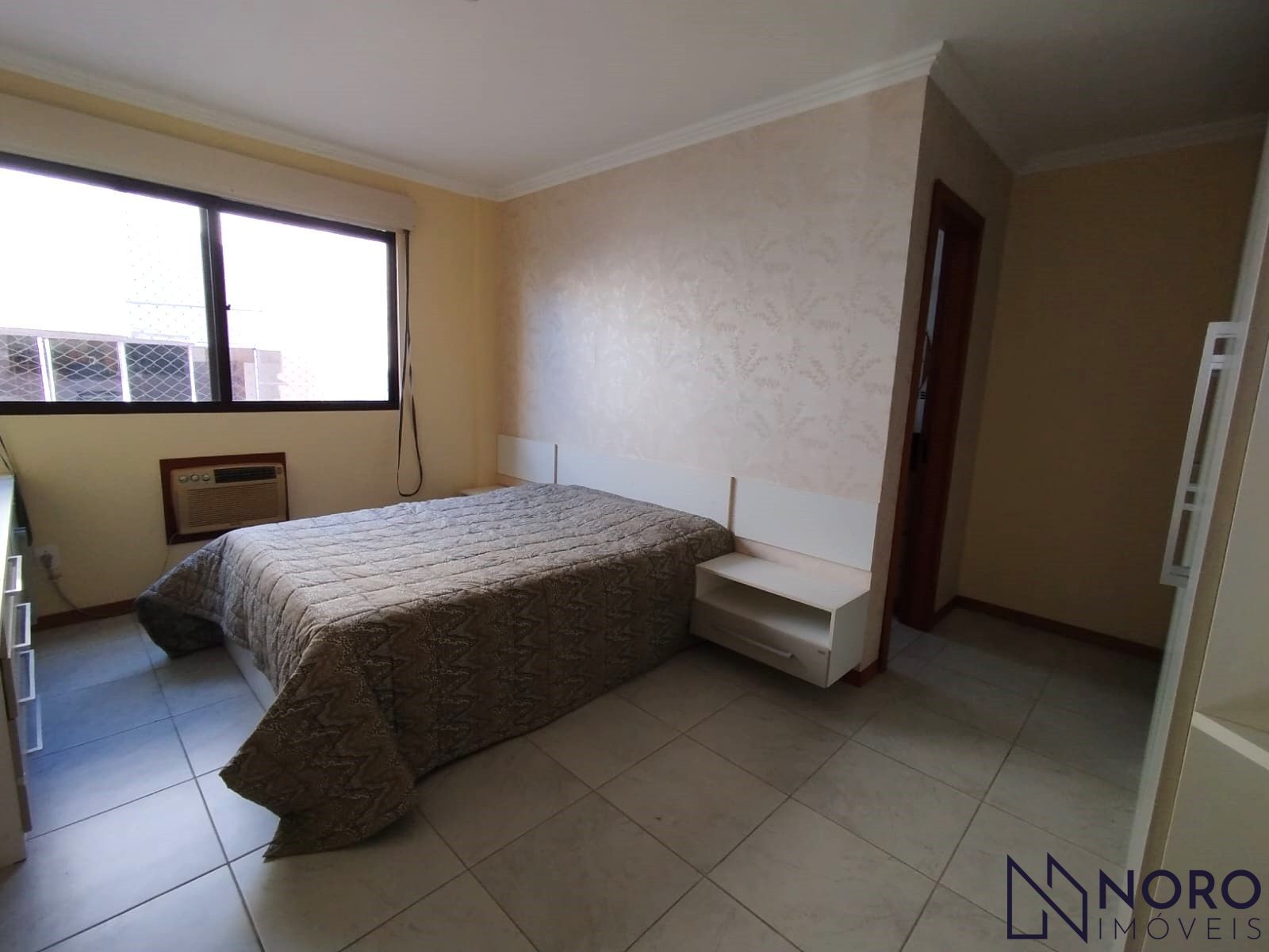 Apartamento Mobiliado 2 Dormitórios com Suíte e Garagem – Próx. Av. Presidente V