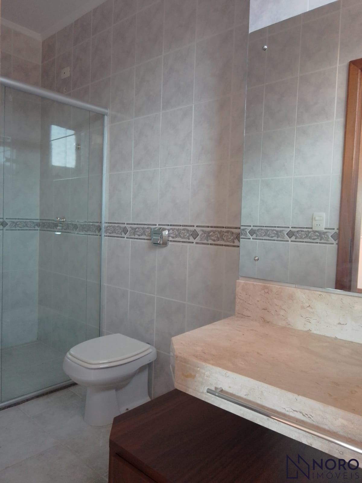 Ampla cobertura no Condomínio Bougainville de 4 dormitórios com suíte