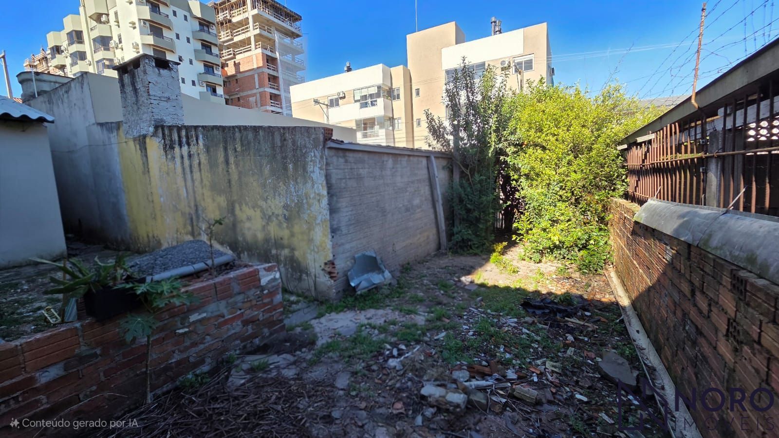 Casa espaçosa próxima à Avenida Medianeira, casa com 128m², 4 quartos, 2 banheir