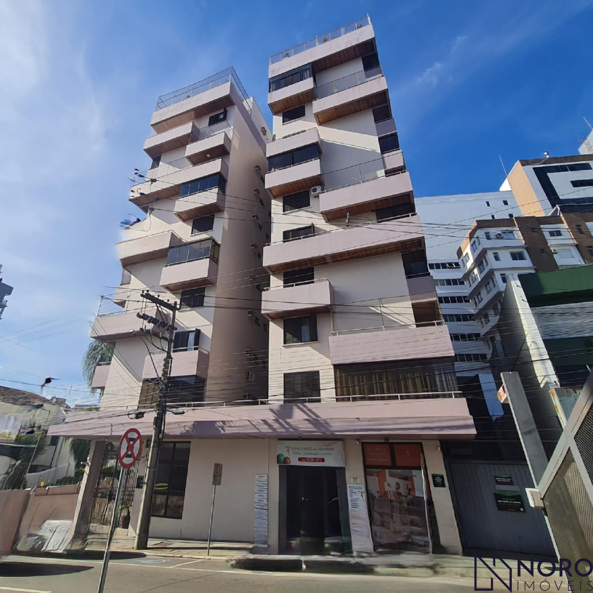 Apartamento para alugar  no Centro - Santa Maria, RS. Imóveis