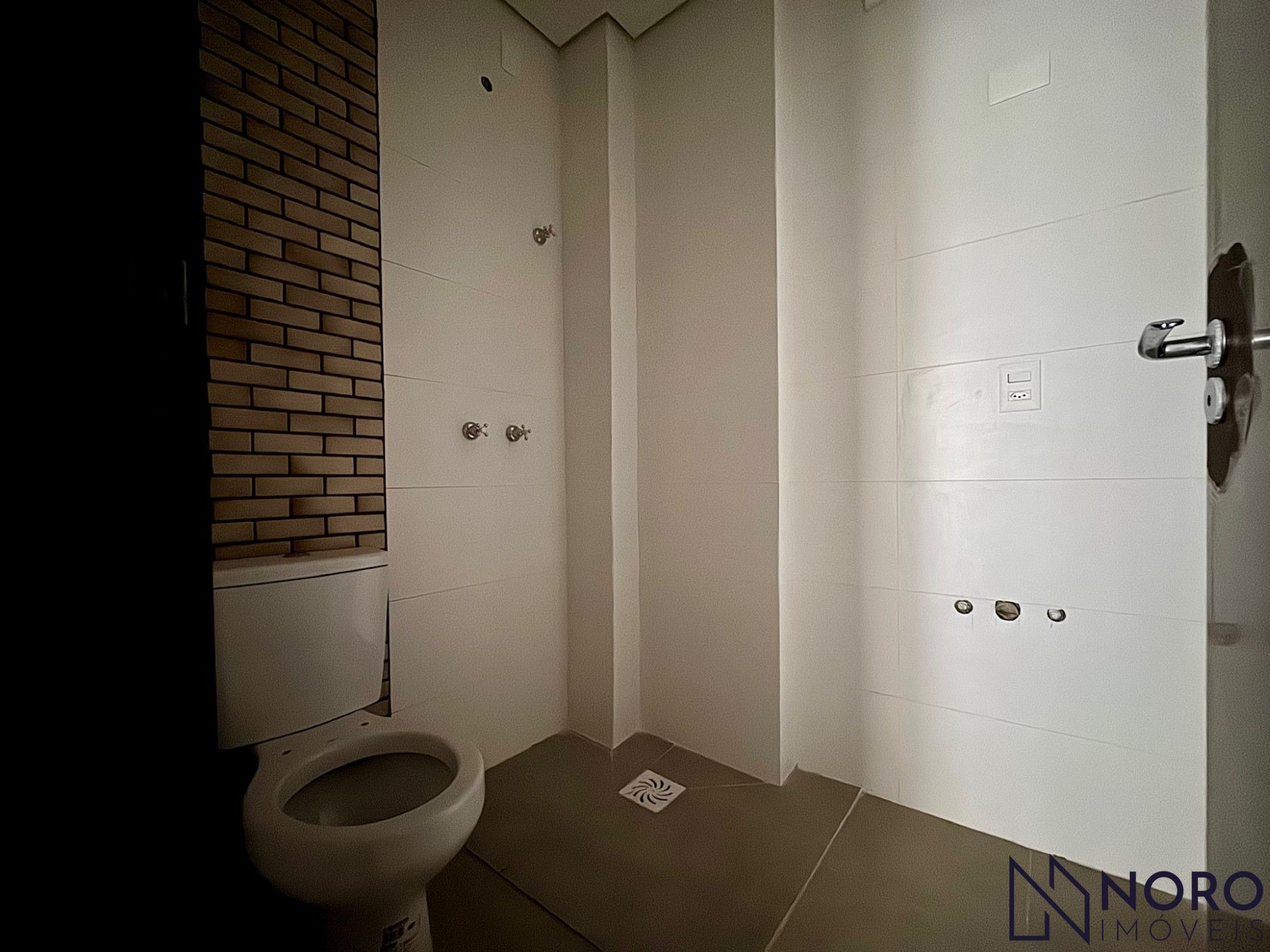 Apartamento 2 dormitórios, 1suíte, à venda – Bairro Nonoai