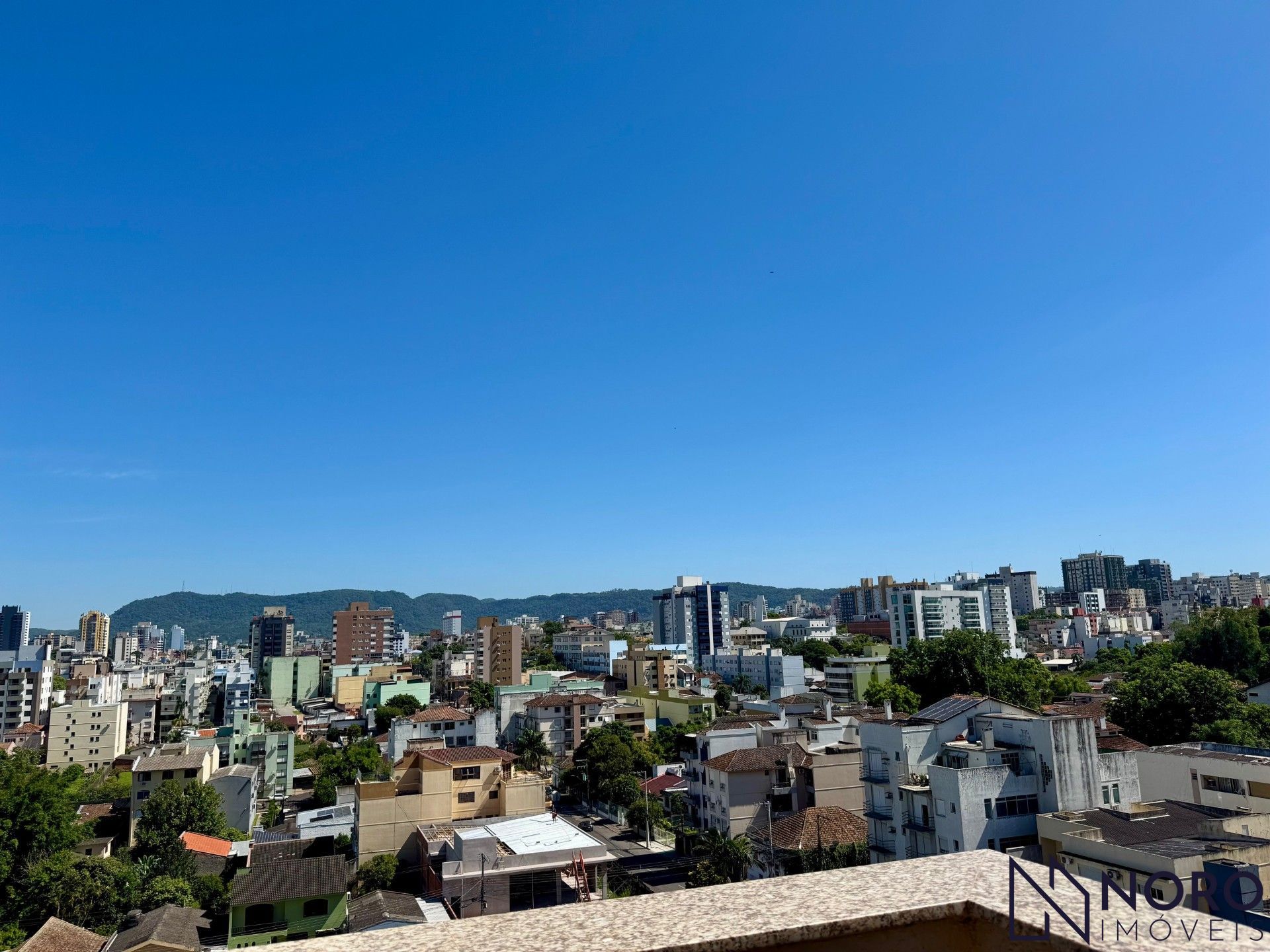 Cobertura Duplex 120 m² no Medianeira com Terraço e Vista Panorâmica