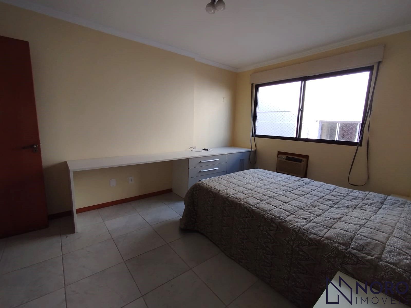 Apartamento Mobiliado 2 Dormitórios com Suíte e Garagem – Próx. Av. Presidente V